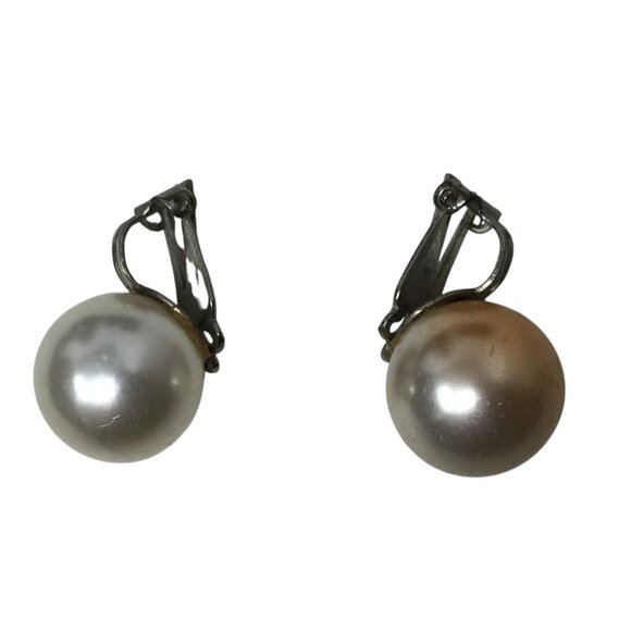 Women's Faux White and Silver tone Shiny Pearl Clip on Earrings - Picture 1 of 4